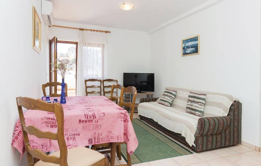 Apartmani Cizmesija Tkon Exteriér fotografie